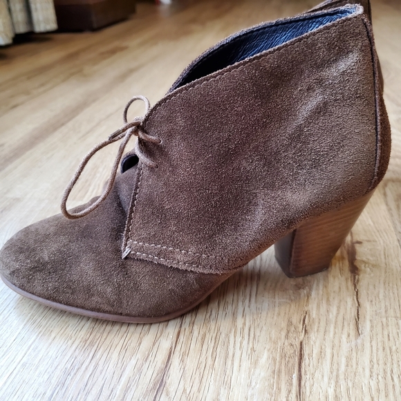Madewell 1937 Footwear brown suede chukka boot 6 - Picture 7 of 8